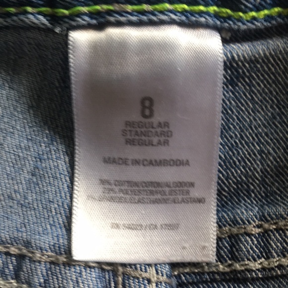 Old navy jean shorts- Size 8 - Picture 4 of 7